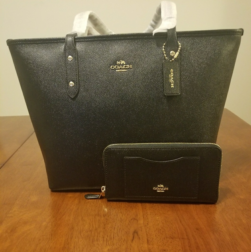 Coach tote